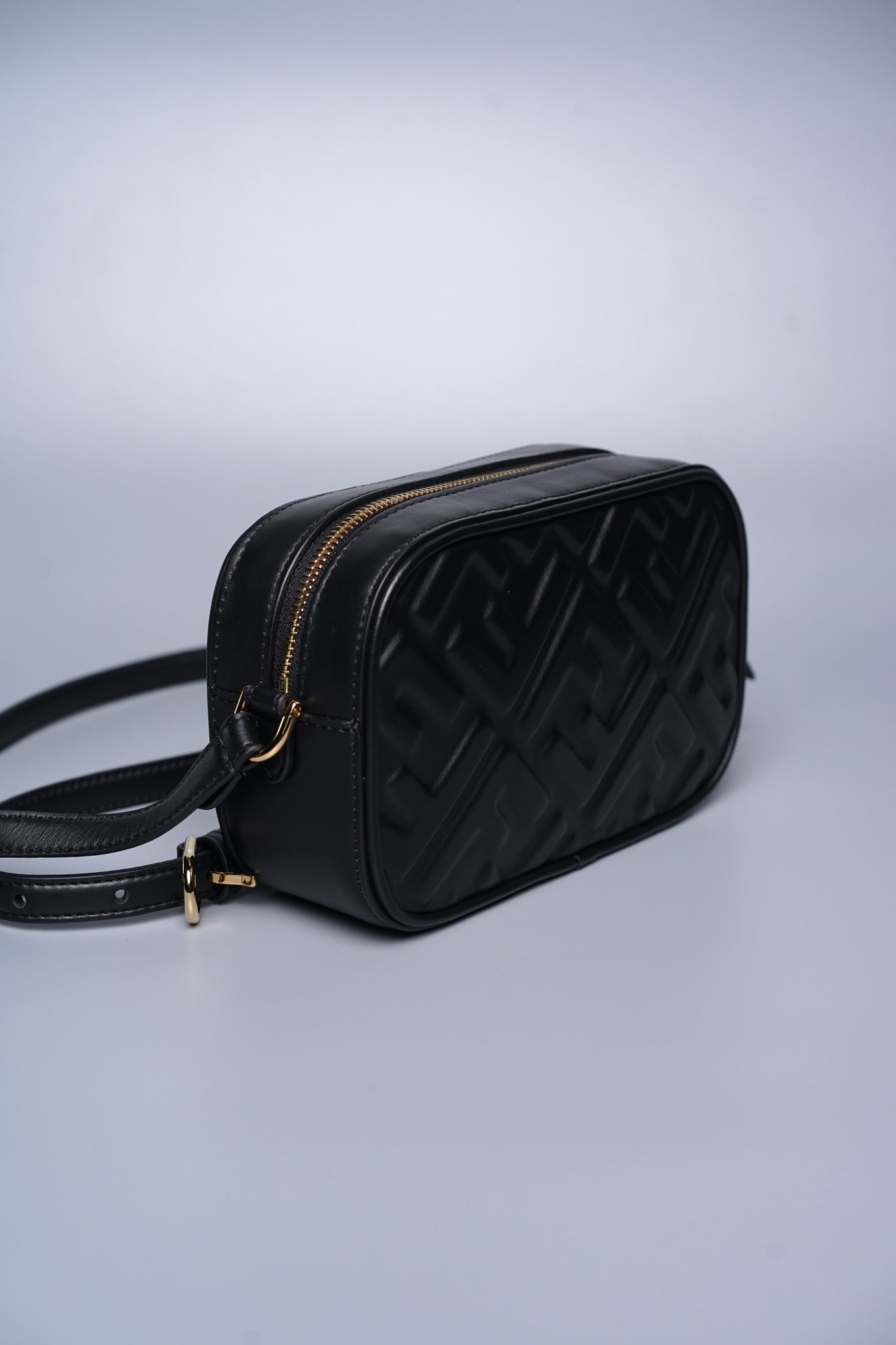 Fendi Zucca Pattern Camera Case Shoulder Bag in Black Ghw (Brand New)