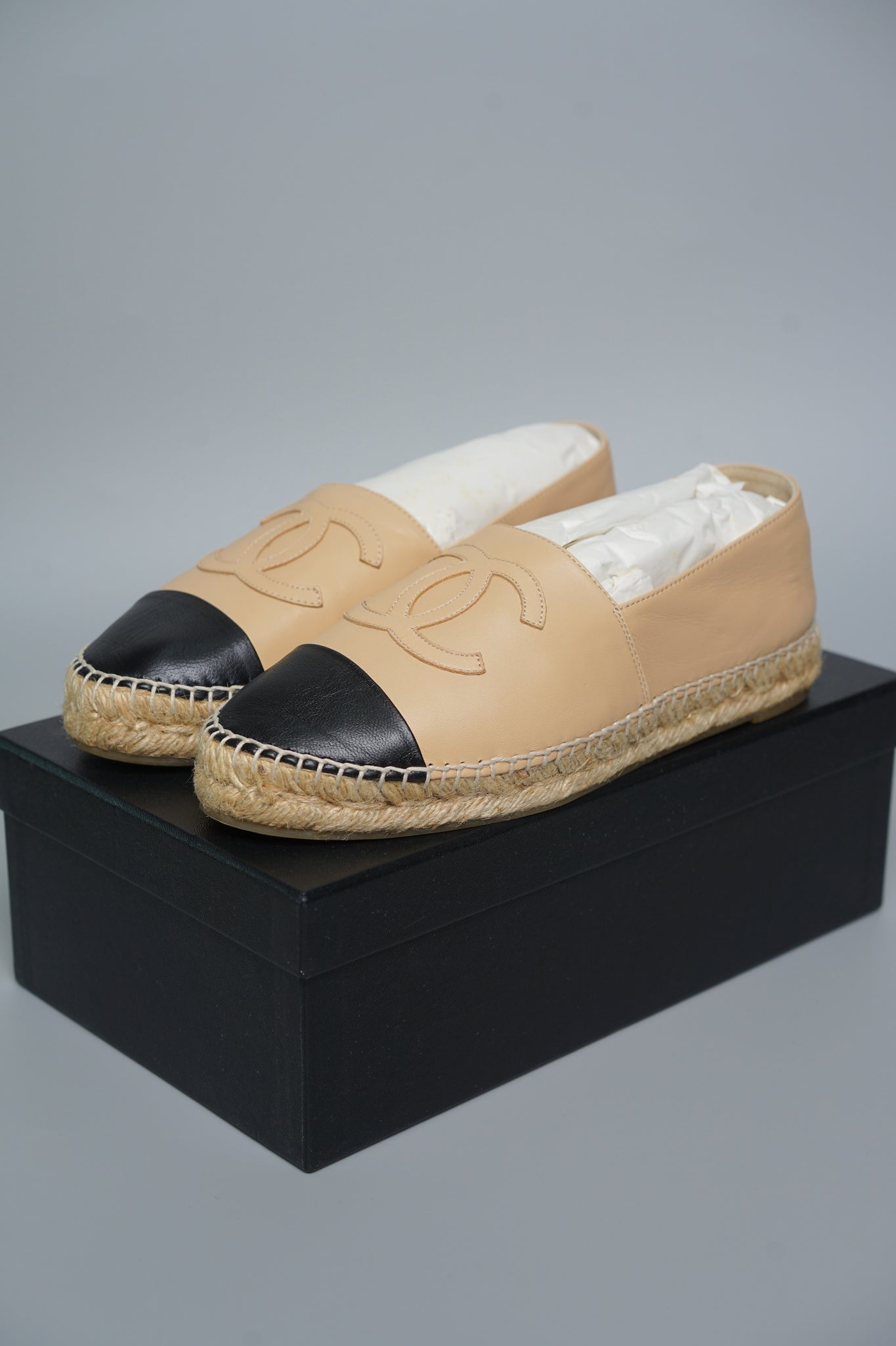 Chanel Espadrilles Lambskin in Beige/Black Size 38 (Brand New)