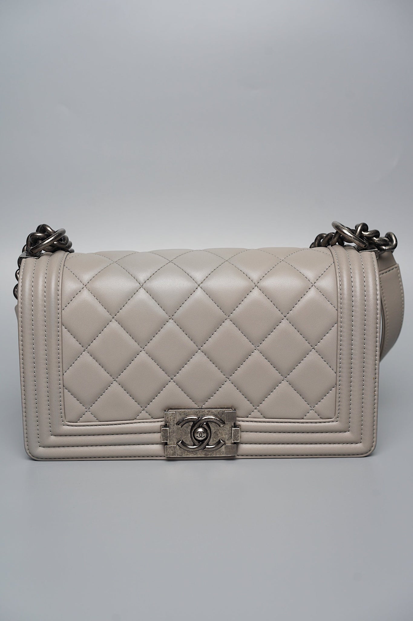 Boy Chanel Medium in Grey Lambskin