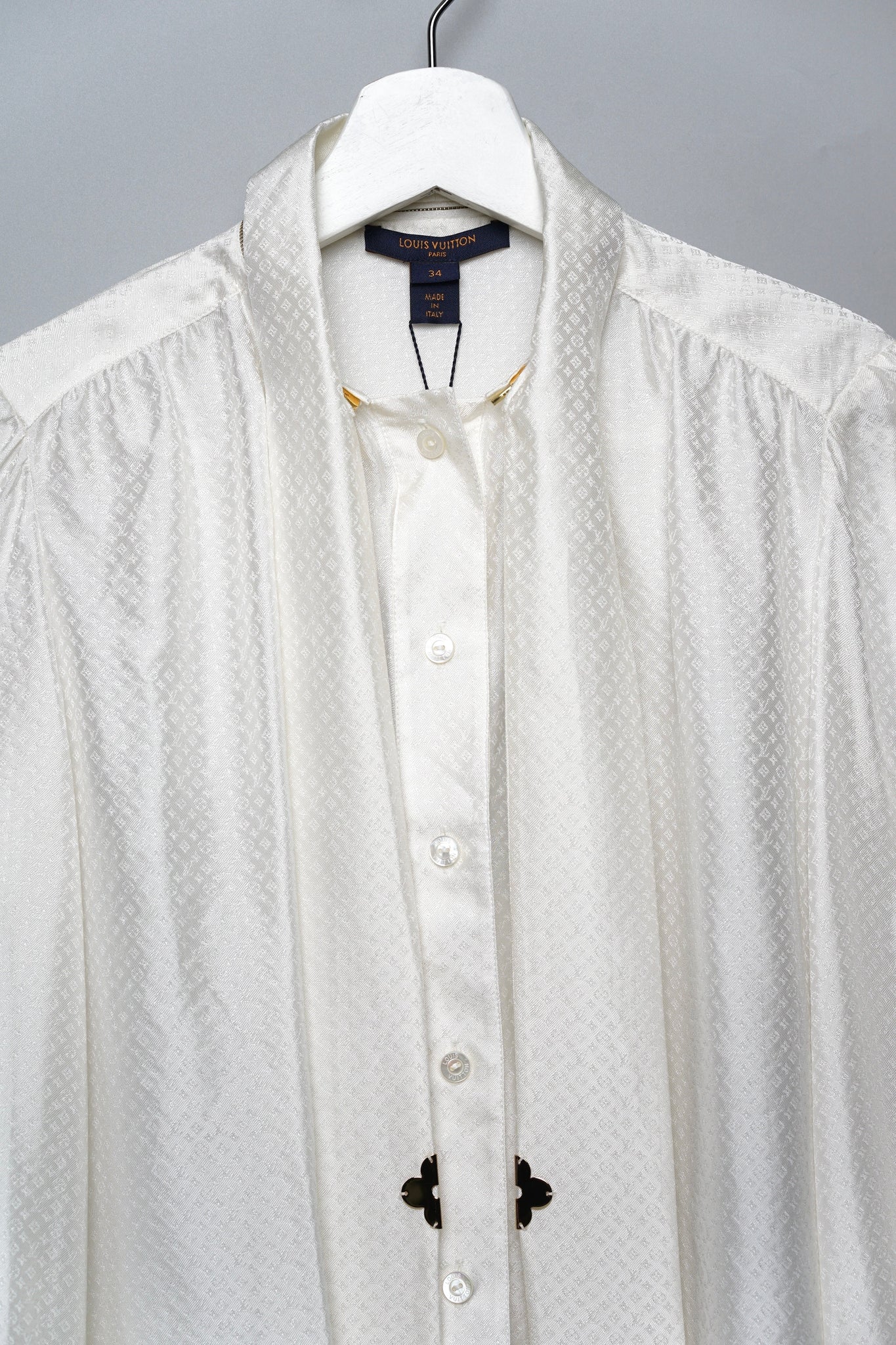 Louis Vuitton Night Lavaliere Blouse in Off White Size 34 (Brand New)