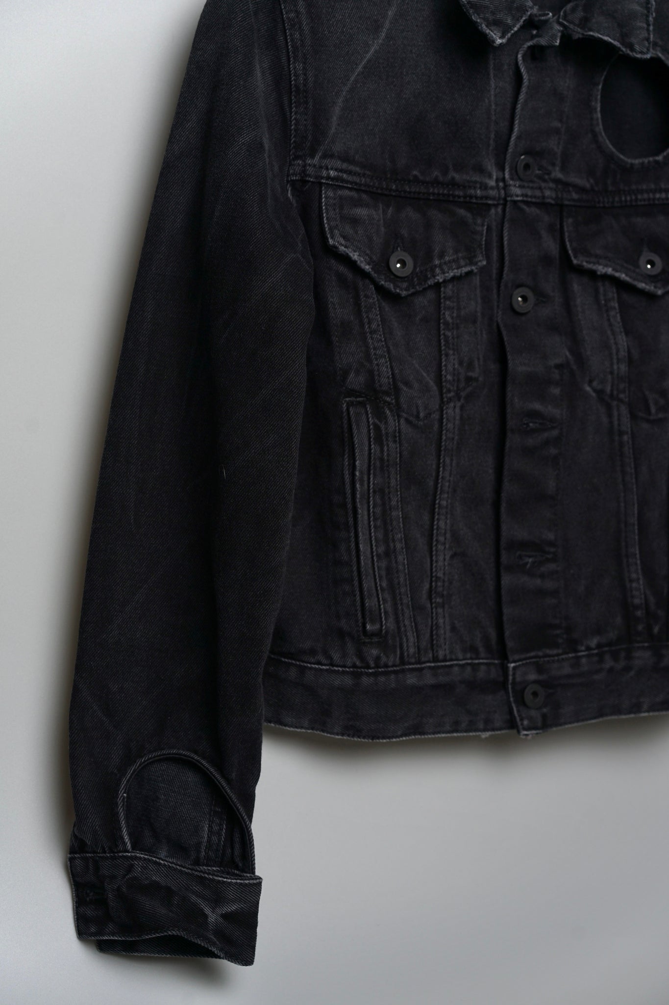 Off-White Meteor Cut-Out Denim Jacket in Black Size 36