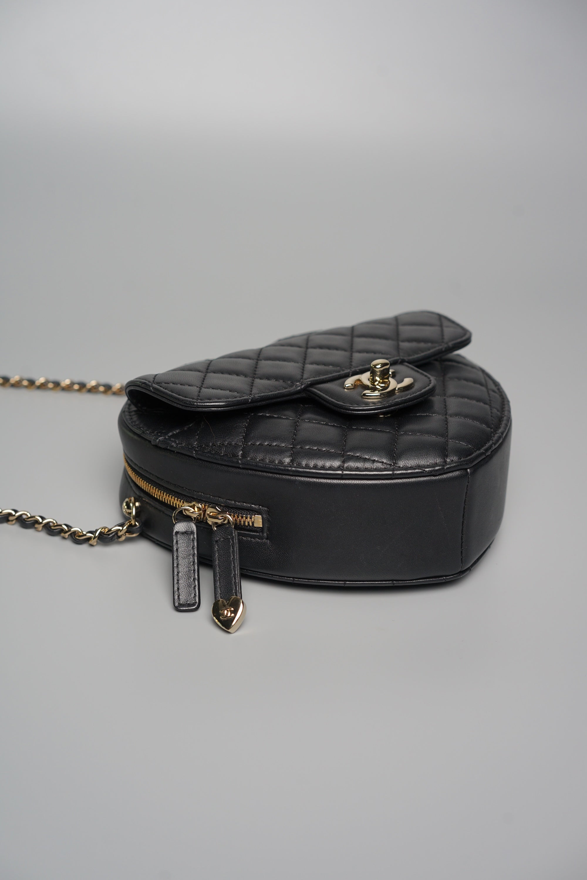 Chanel sling bag black best sale