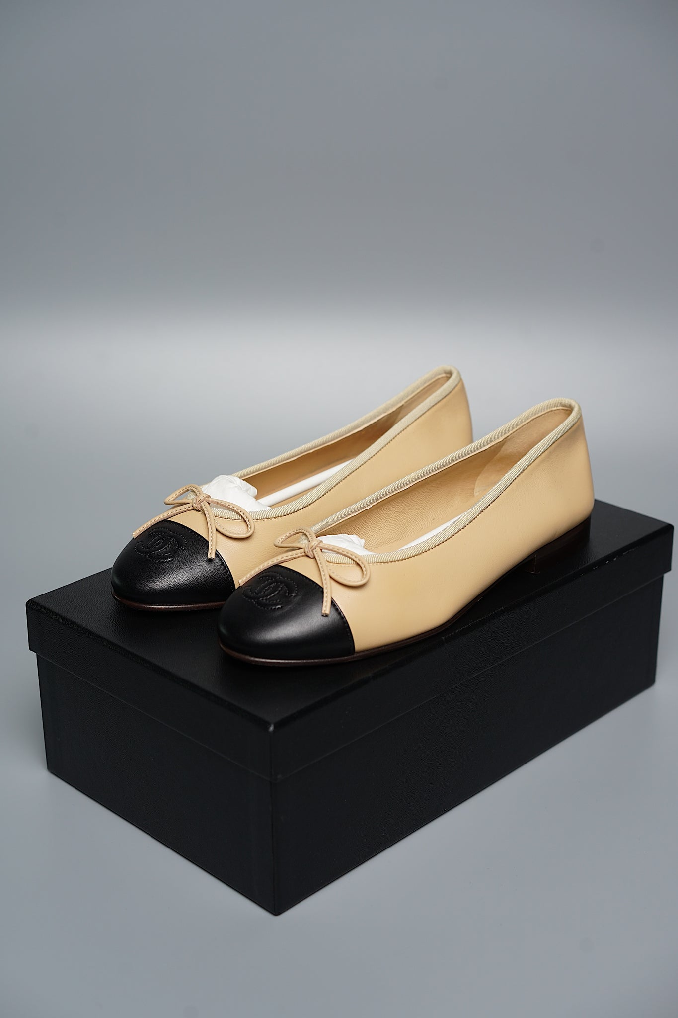 Chanel Classic Ballerina Pumps in Beige Black Lambskin Size 36C