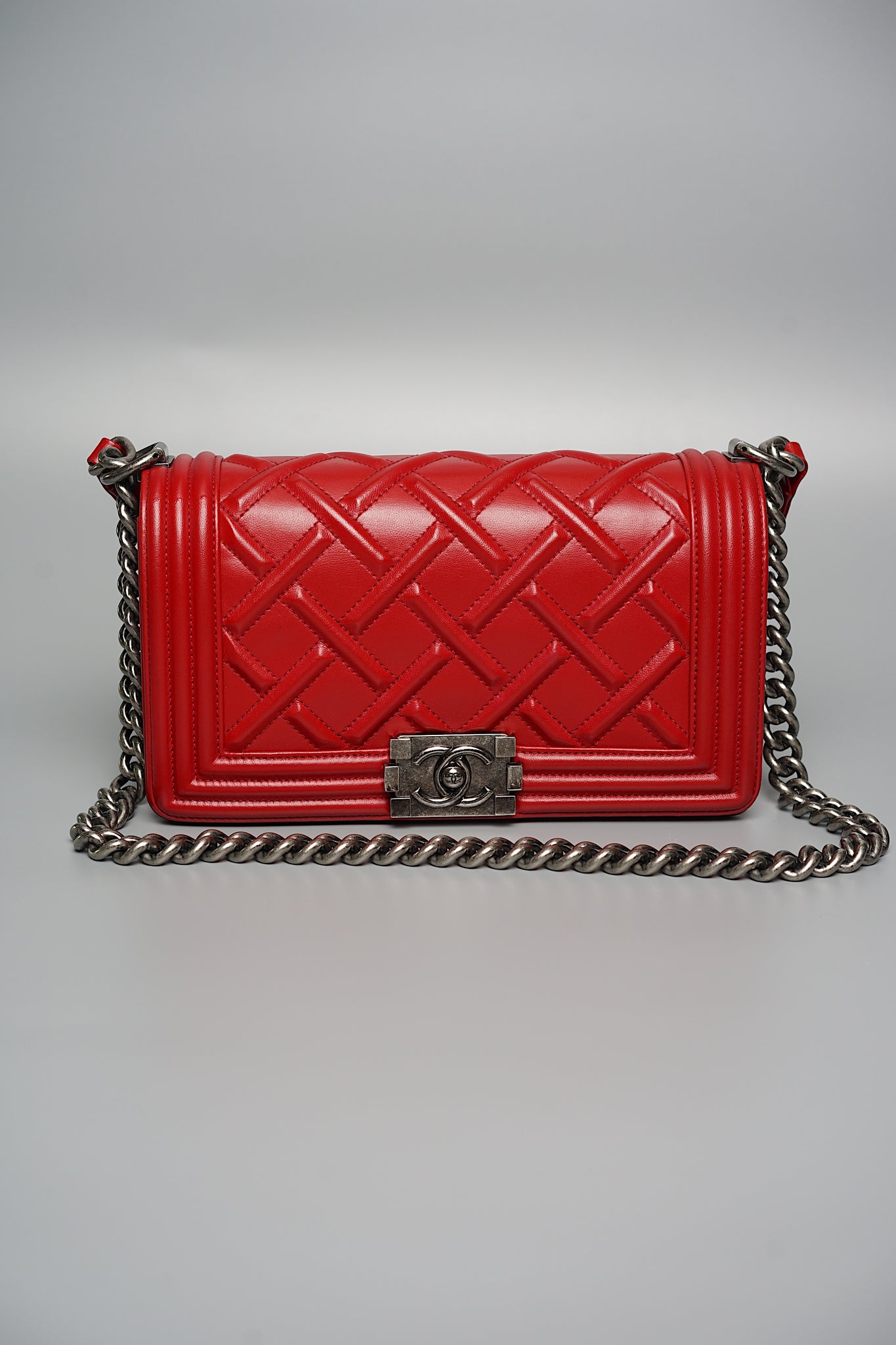 Boy Chanel Medium in Rouge Red Chateau Celtic