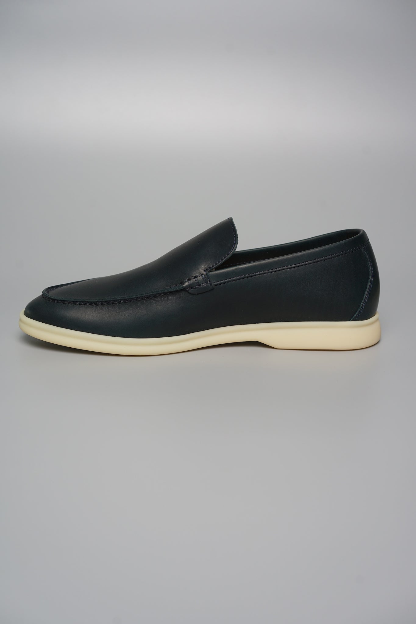 Loro Piana Summer Walk Leather Loafers in Navy Blue Size 39 (Brand New)