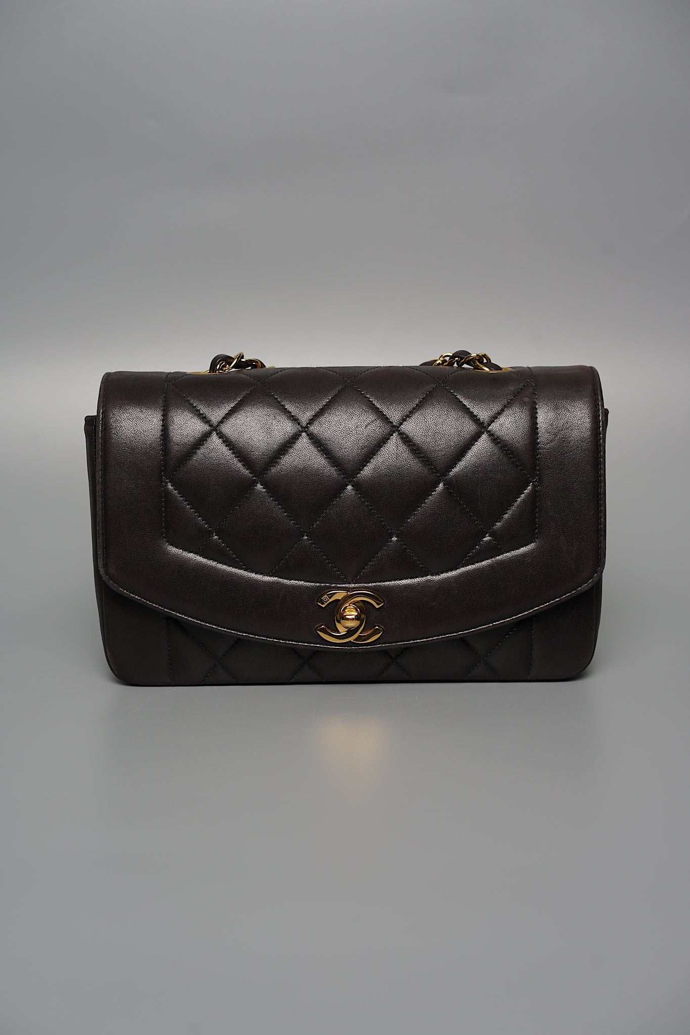 Chanel 24K Diana Flap Bag in Black Lambskin Ghw
