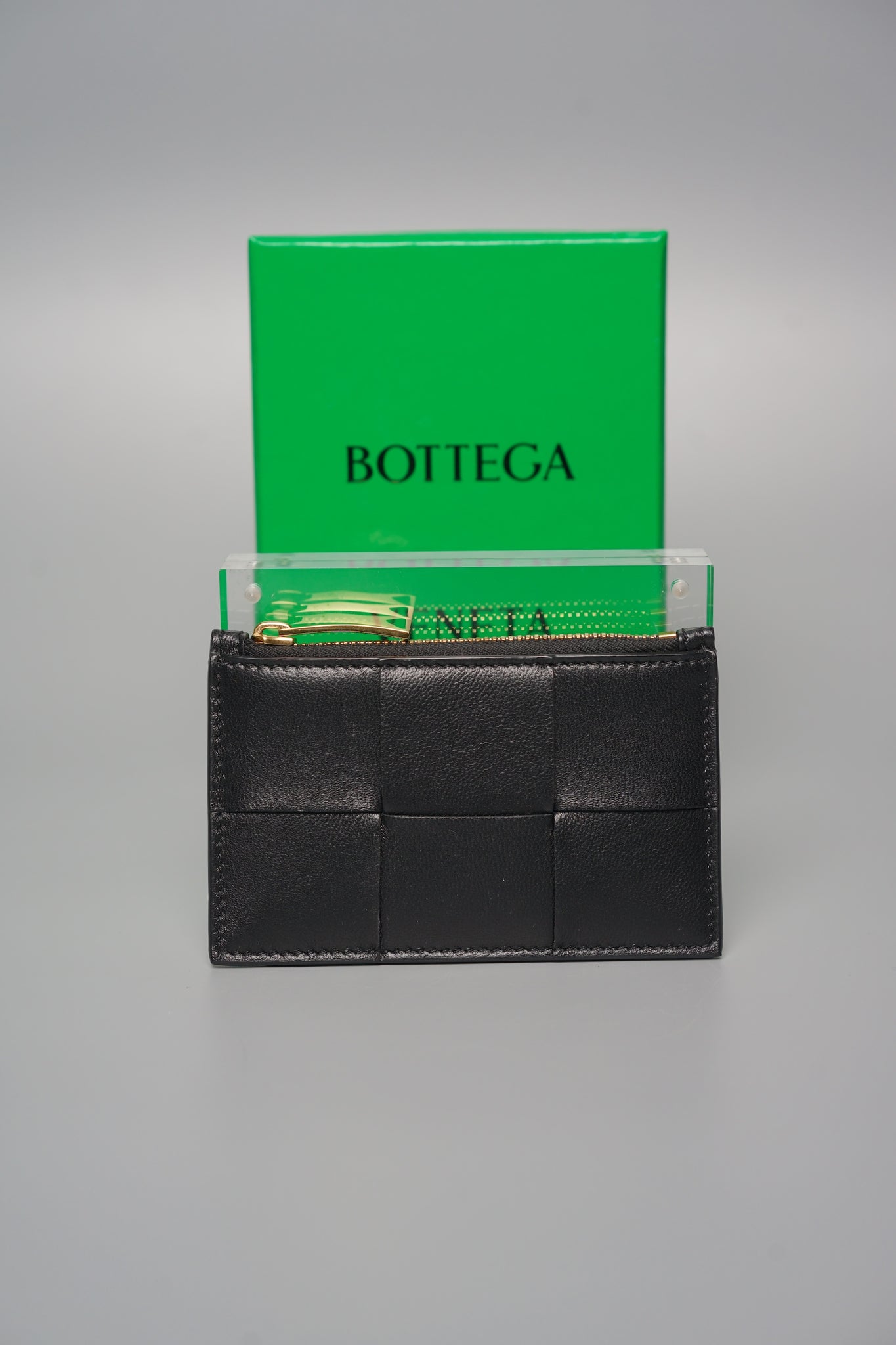 Bottega Zipped Card Case in Black