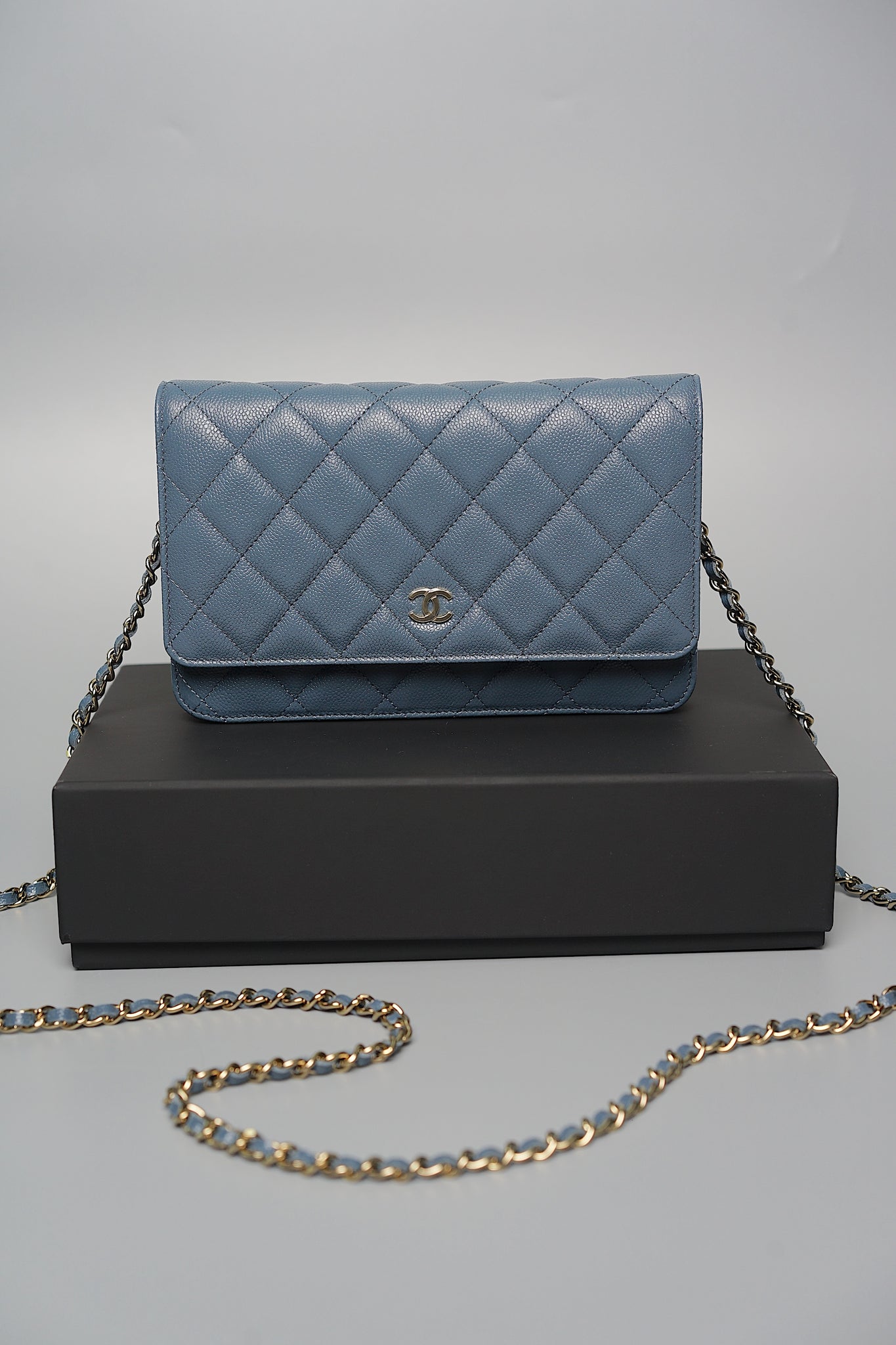 Chanel WOC in Blue Caviar Lghw (Brand New)