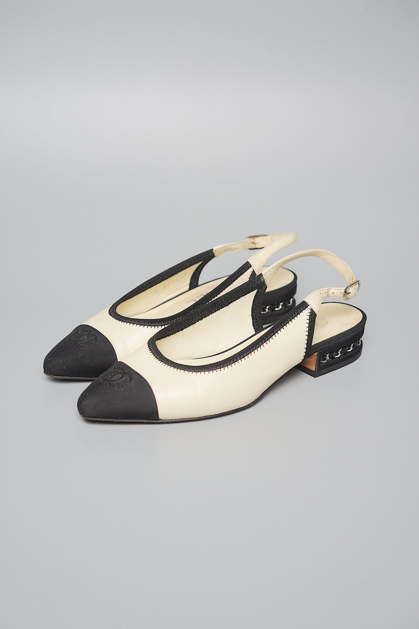 Chanel Monochrome Slingbacks Shw in Size 35