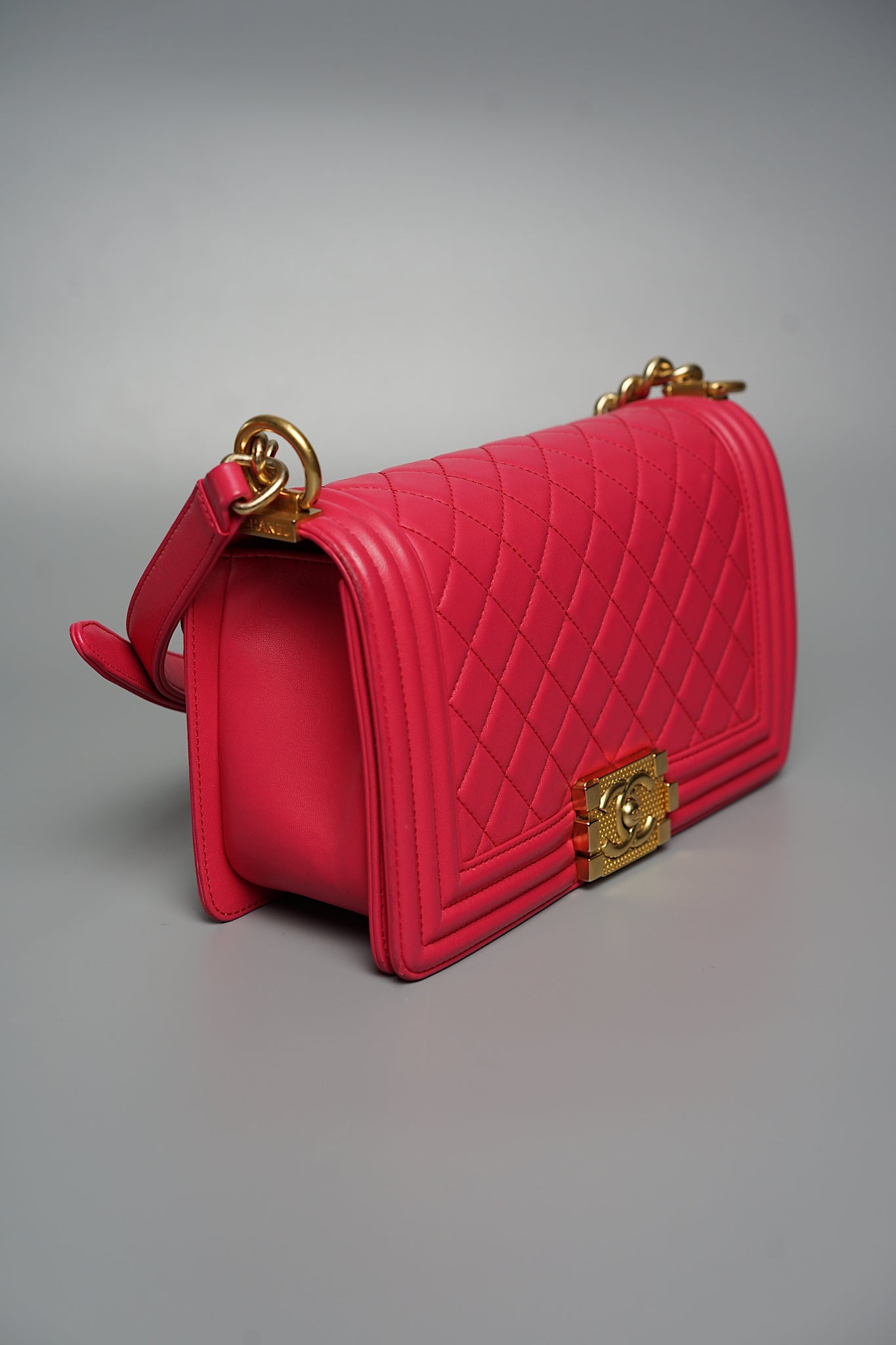 Chanel Boy Medium in Fuschia Lambskin Bghw