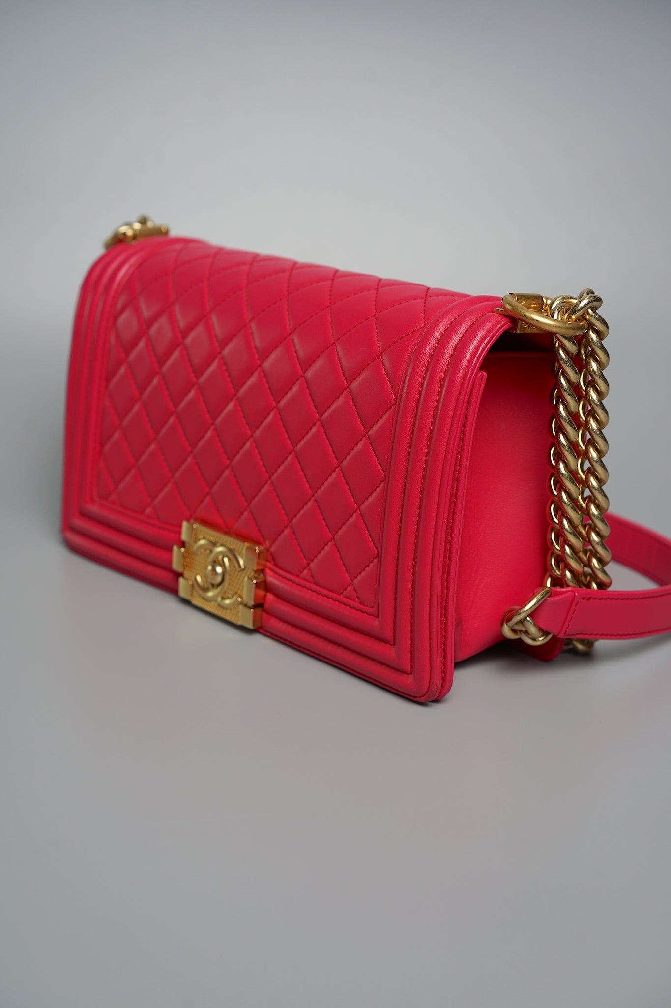 Chanel Boy Medium in Fuschia Lambskin Bghw