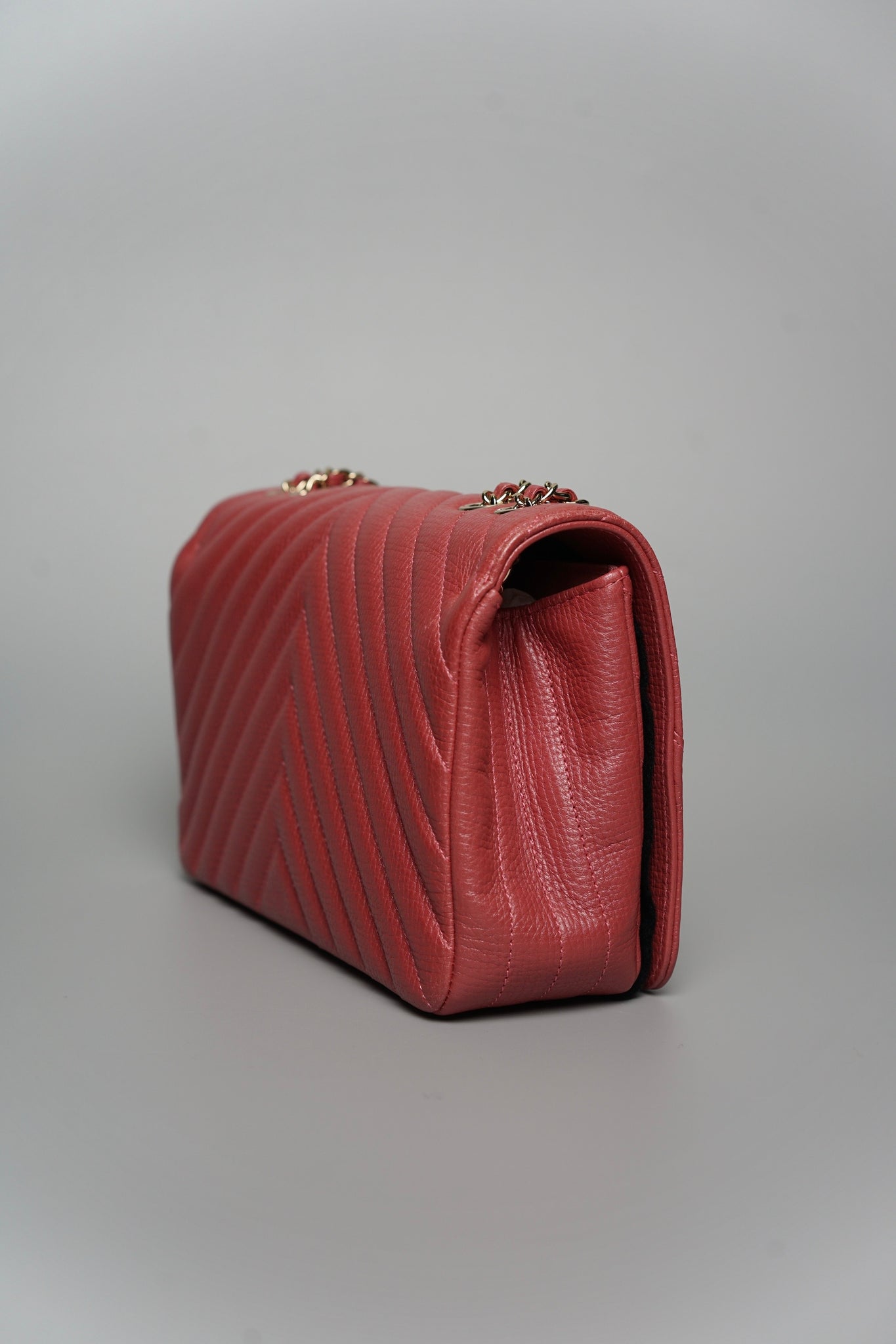 Chanel Statement Flap Bag in Pink Chevron Calfskin Ighw