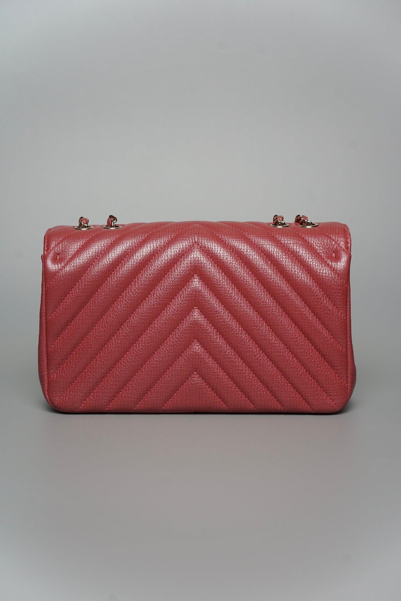 Chanel Statement Flap Bag in Pink Chevron Calfskin Ighw