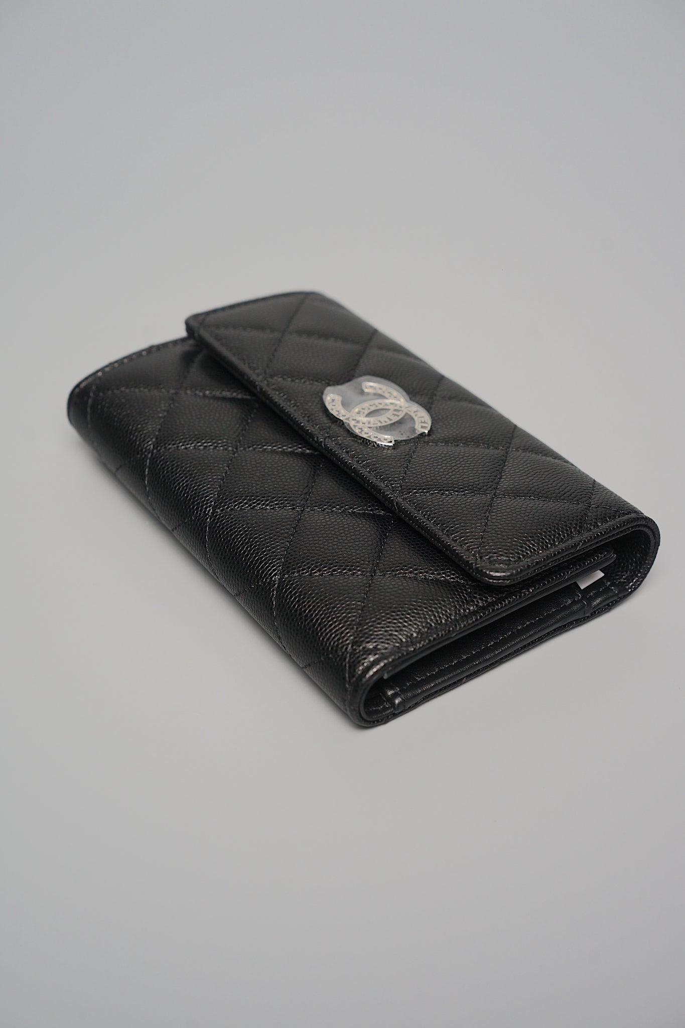 Chanel Medium Flap Wallet in Black Caviar Shw (Brand New)