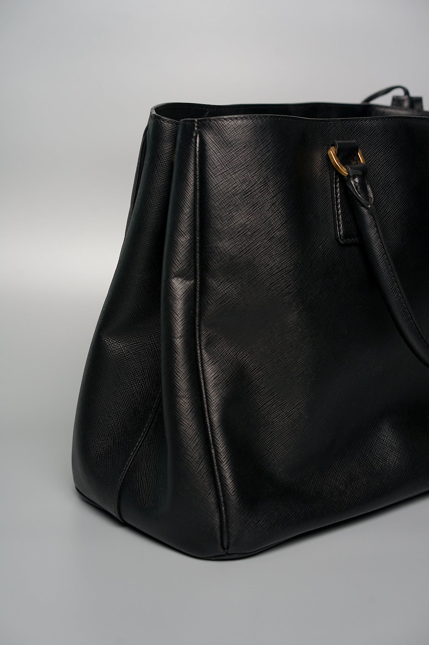 Prada Saffiano Lux Large Tote Nero in Black