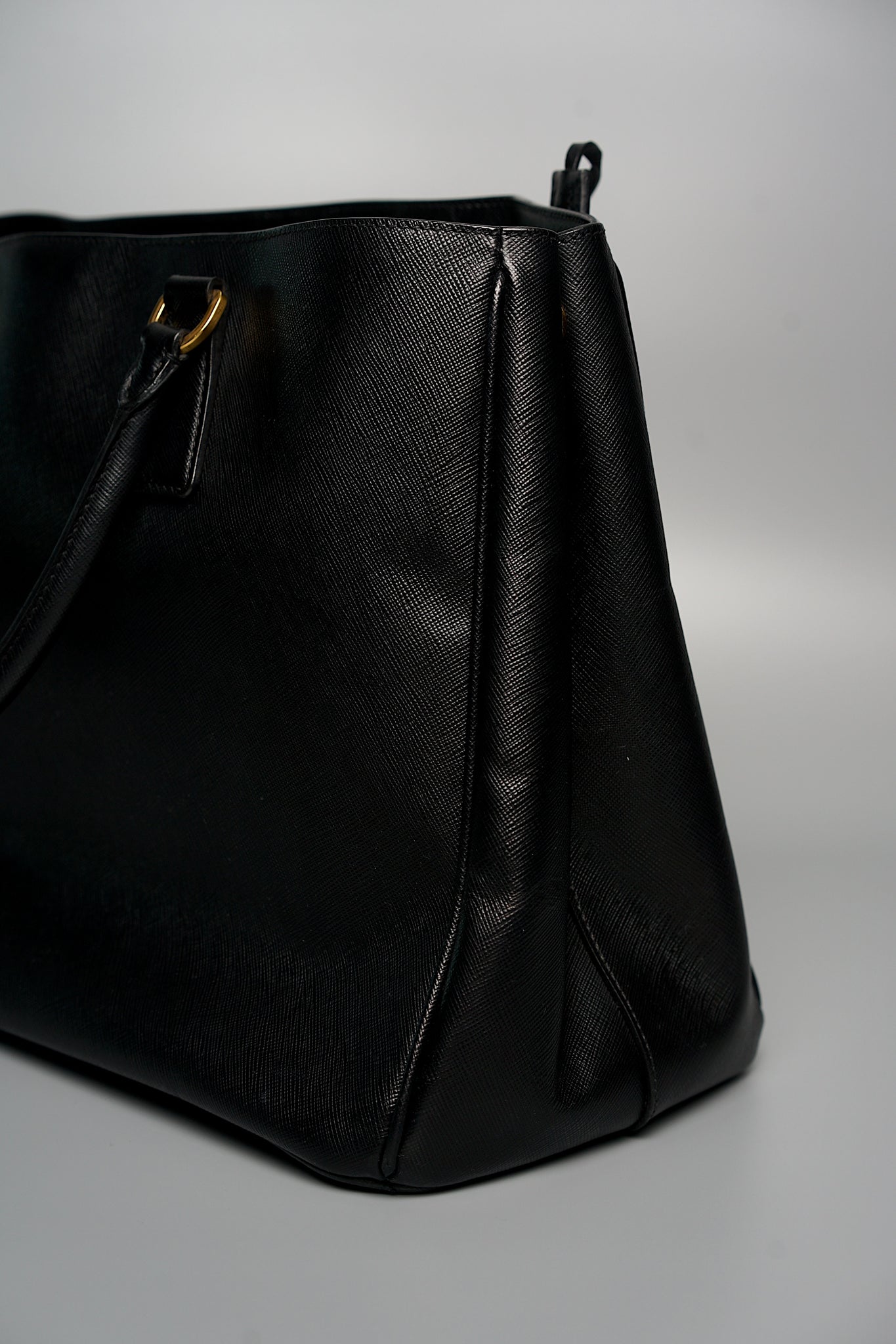 Prada Saffiano Lux Large Tote Nero in Black