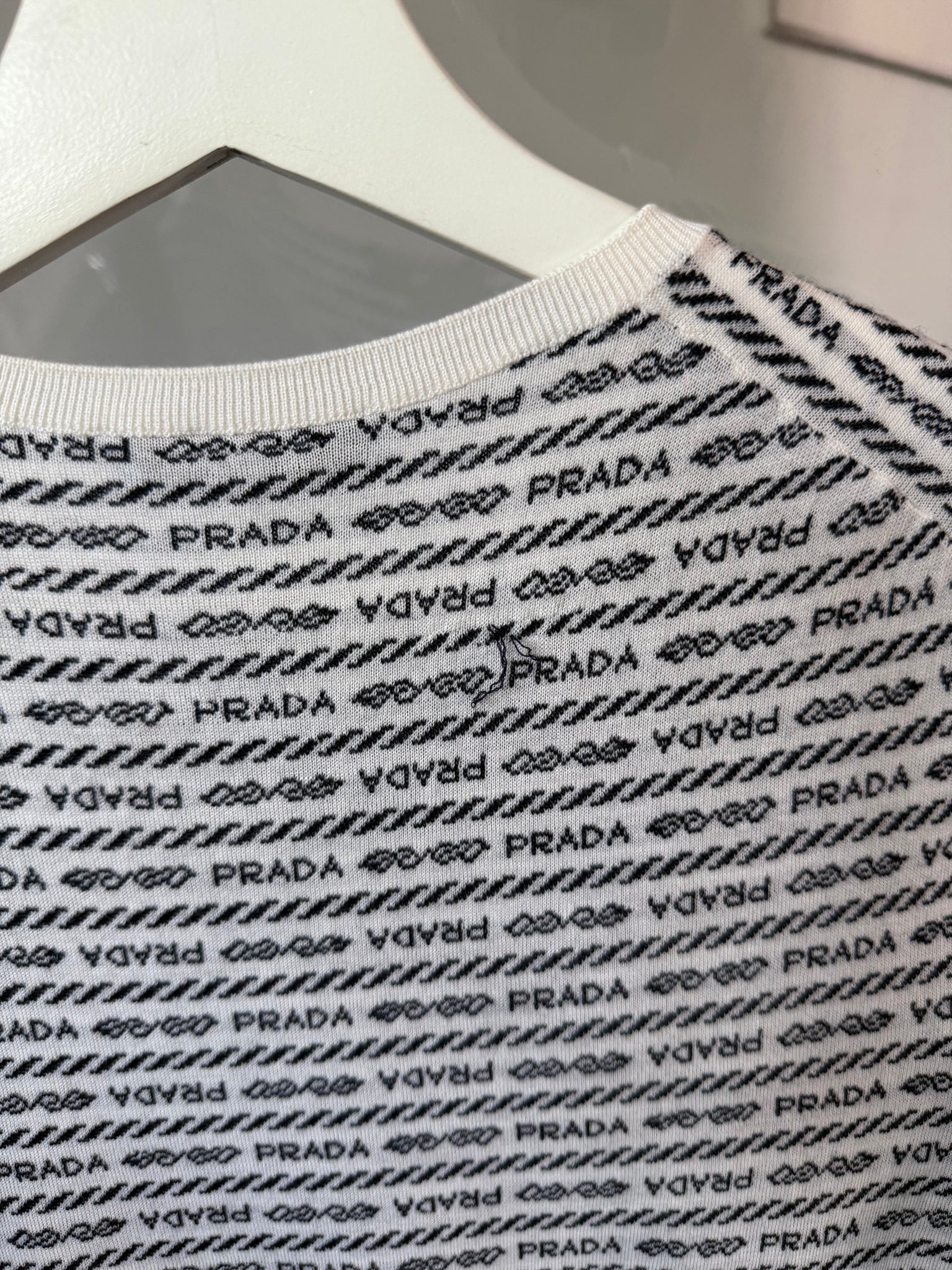 Prada Logo-Intarsia Top in White Size 36