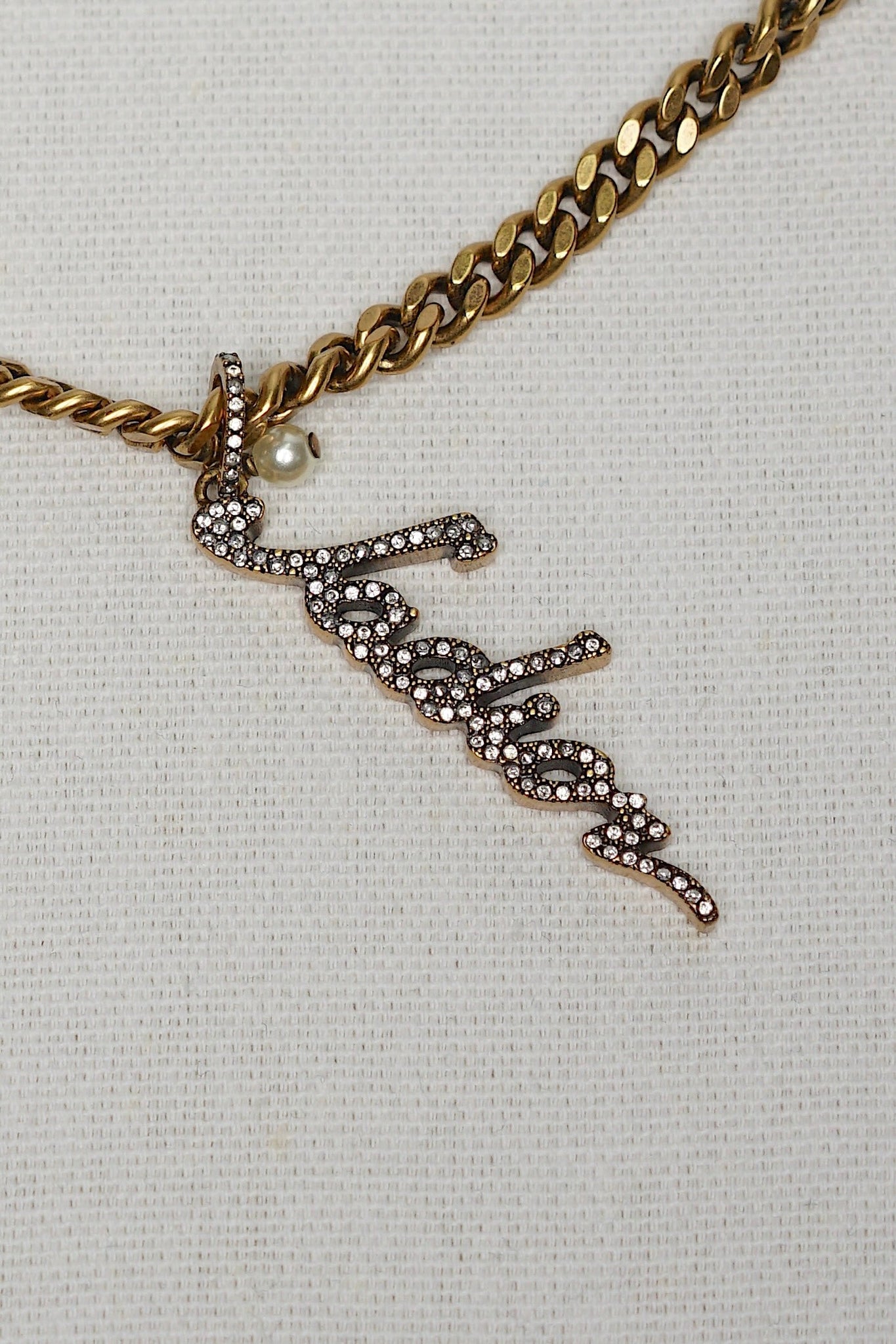Ja'dior Necklace in Antique Gold